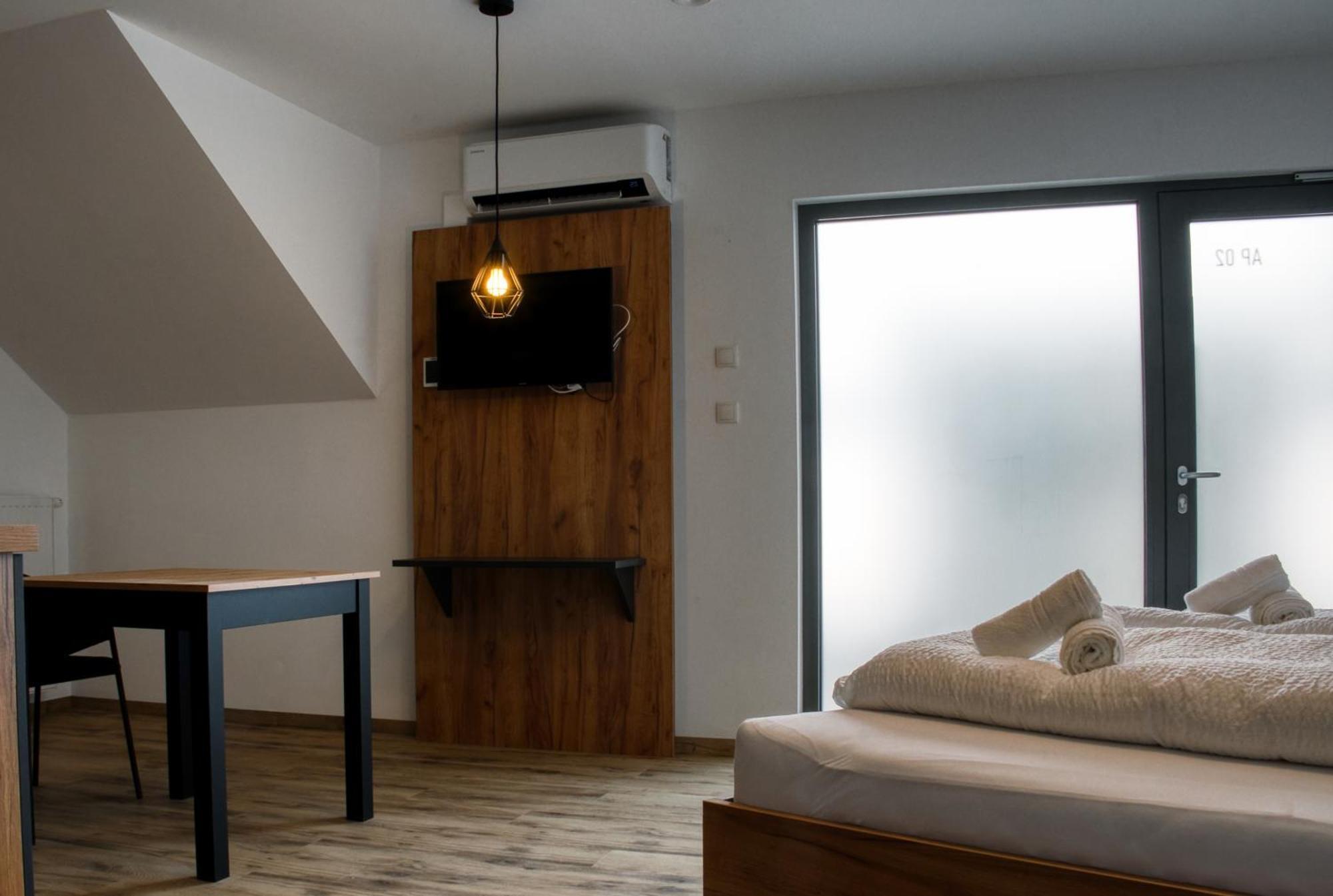 Myquartier City Chalets Innsbruck Bagian luar foto