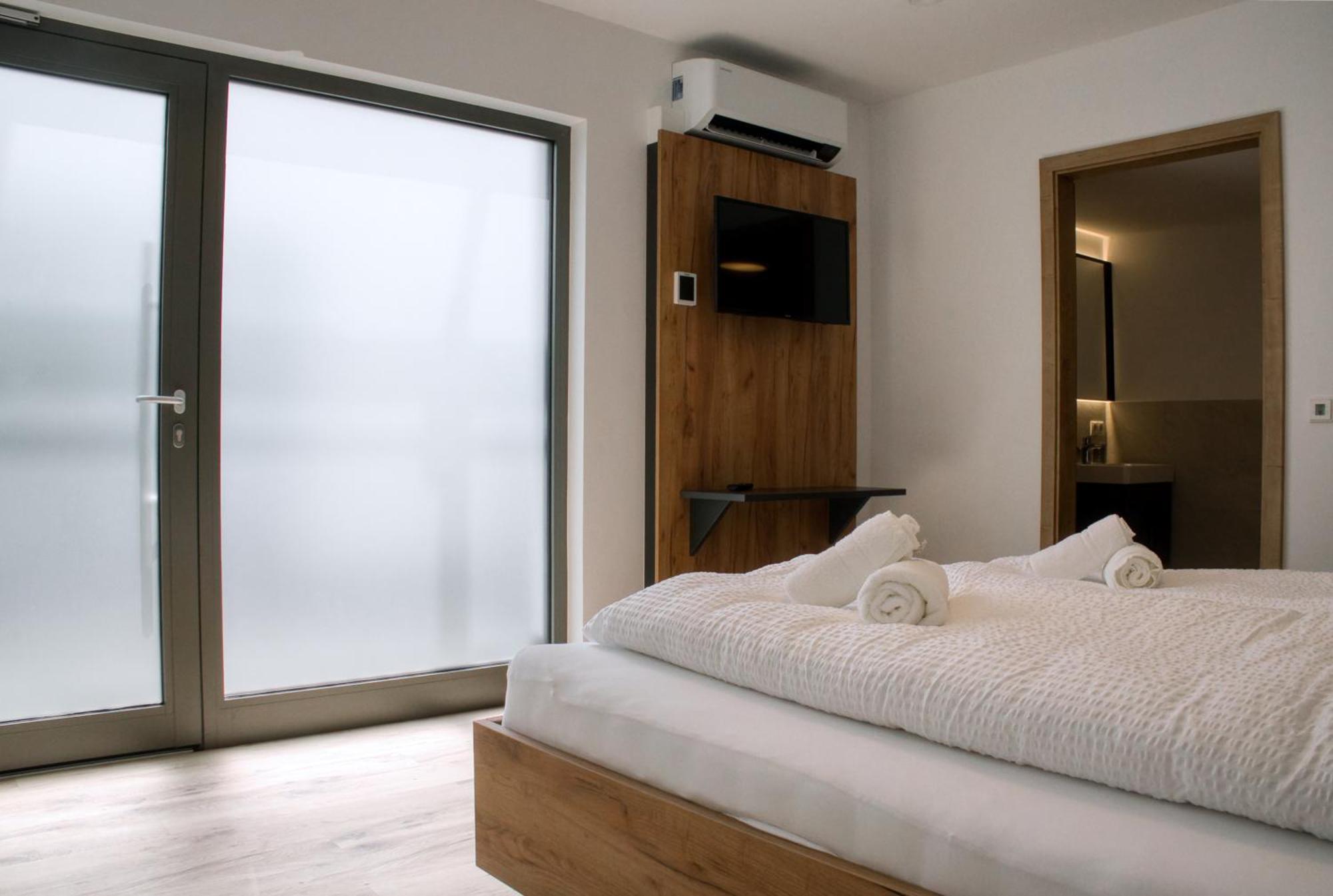 Myquartier City Chalets Innsbruck Bagian luar foto