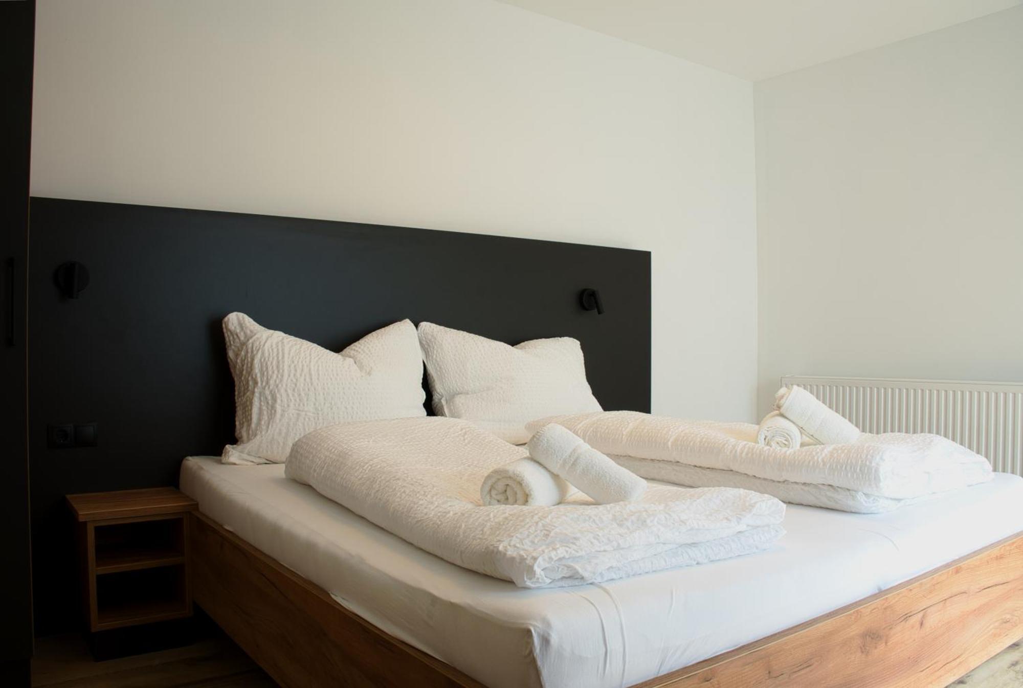 Myquartier City Chalets Innsbruck Bagian luar foto
