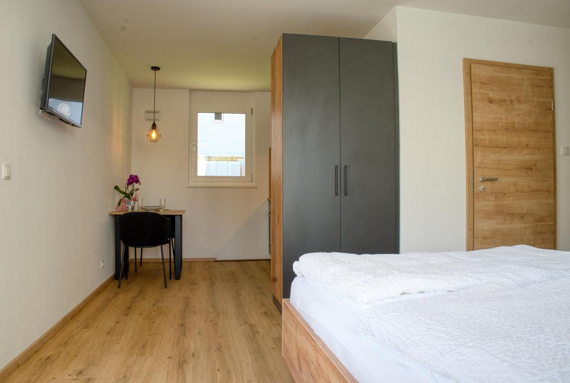 Myquartier City Chalets Innsbruck Bagian luar foto