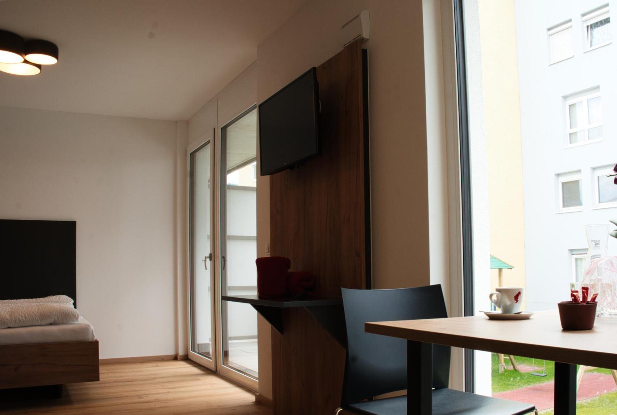 Myquartier City Chalets Innsbruck Bagian luar foto
